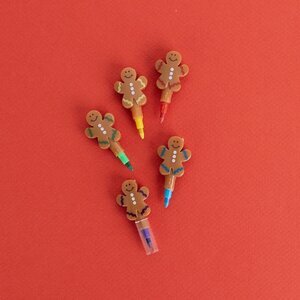Goodies : crayon de couleur pain d'épice